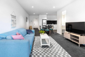 Relax & Recharge 1-Bedroom Apartment with Pool and Gym
